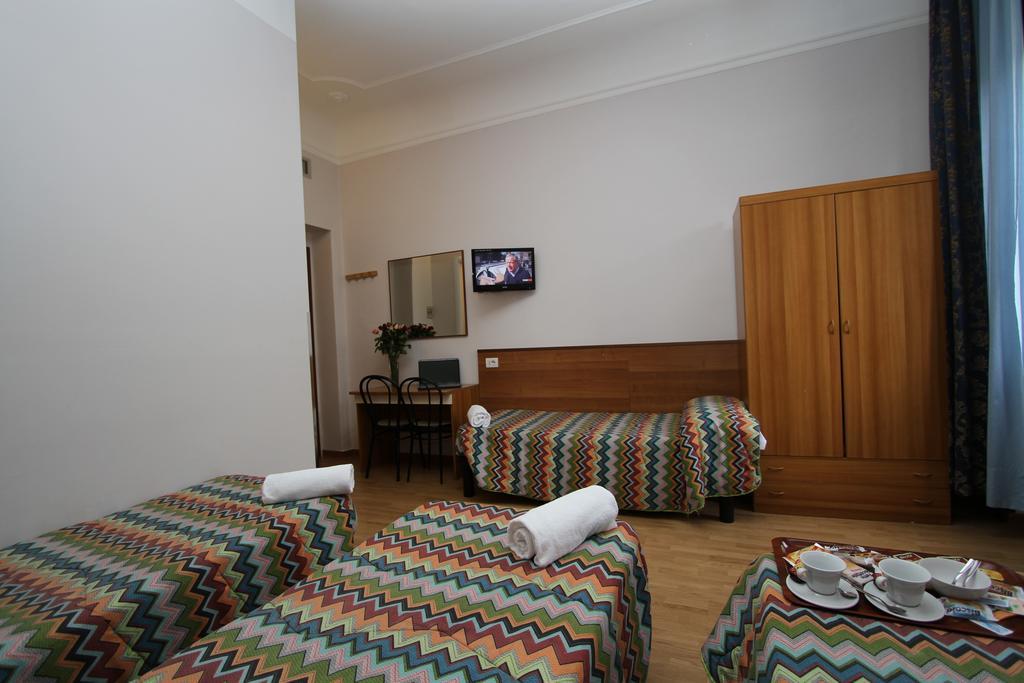Hotel Brasil Milan — Foto 1